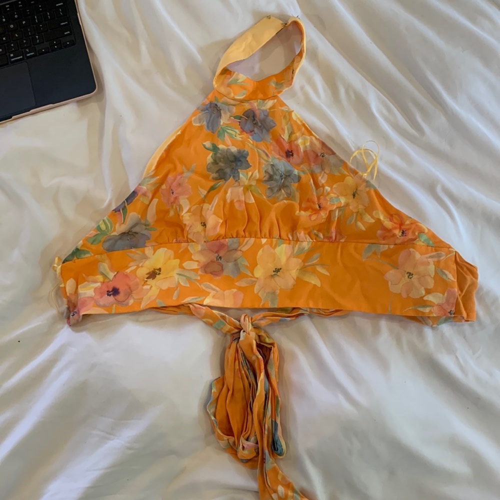 Halter top tropical